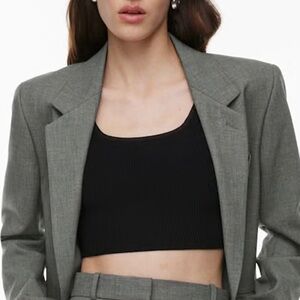 Aritzia Babaton Sculpt Knit Tank Top Ribbed Cropped Staple Classic Layering